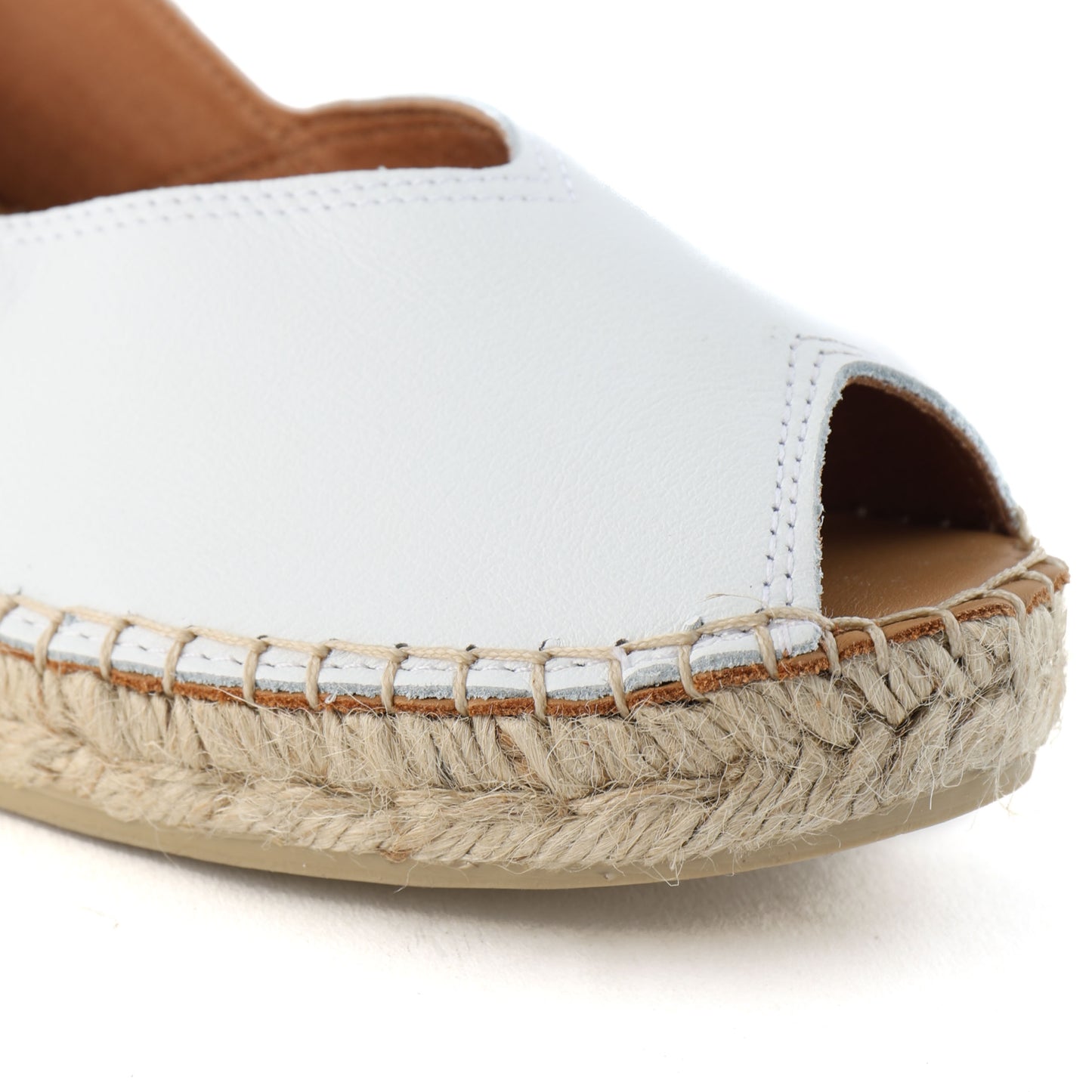 BERNIA White