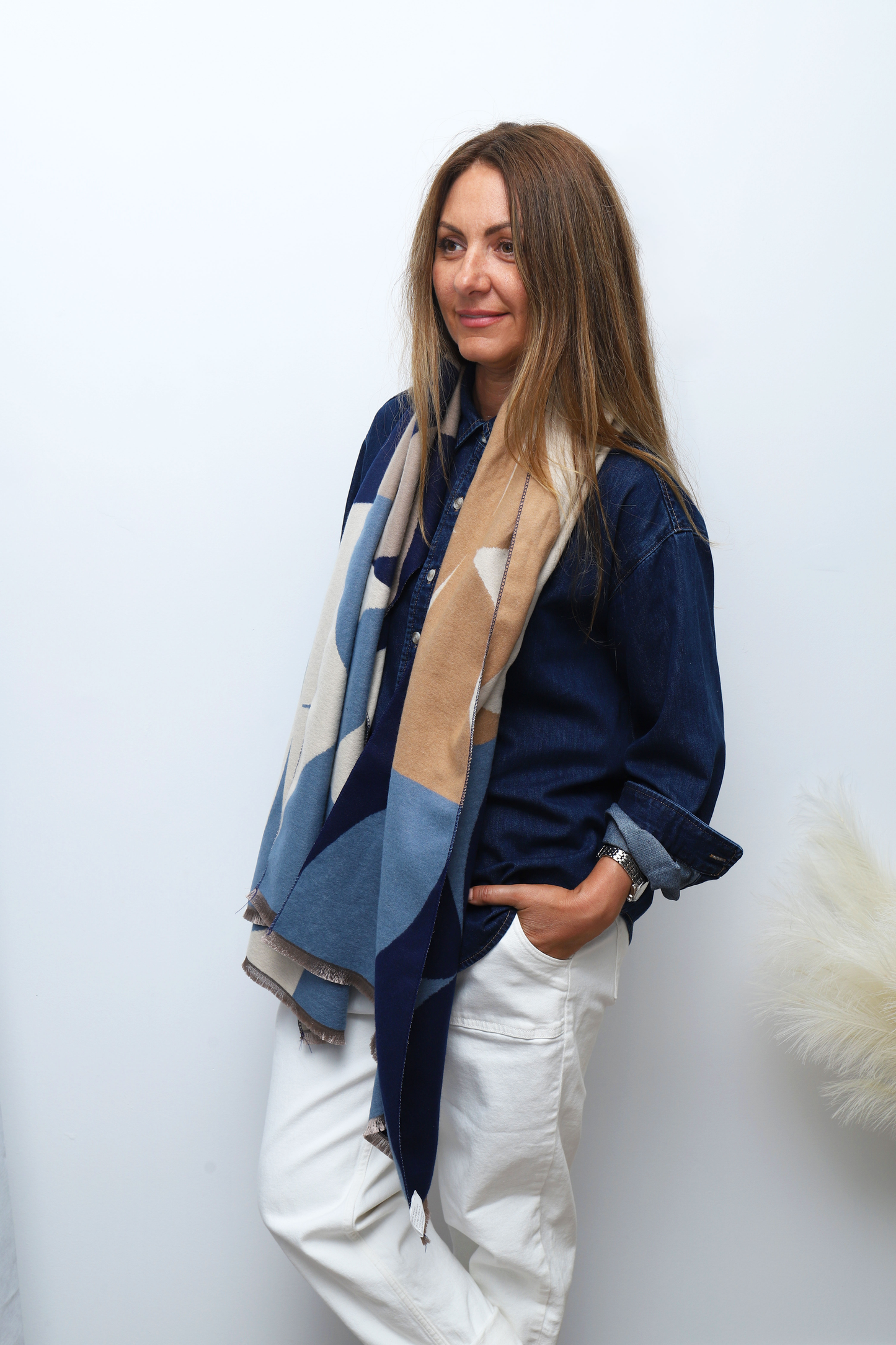 GATLIN Blue and Beige