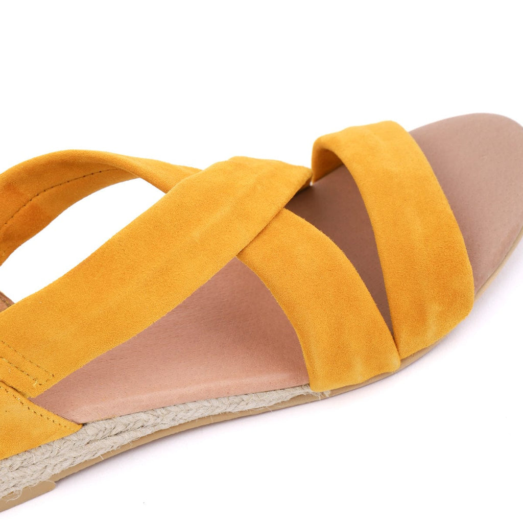 LEISURES FLAT SANDALS HOLLIE Yellow Suede