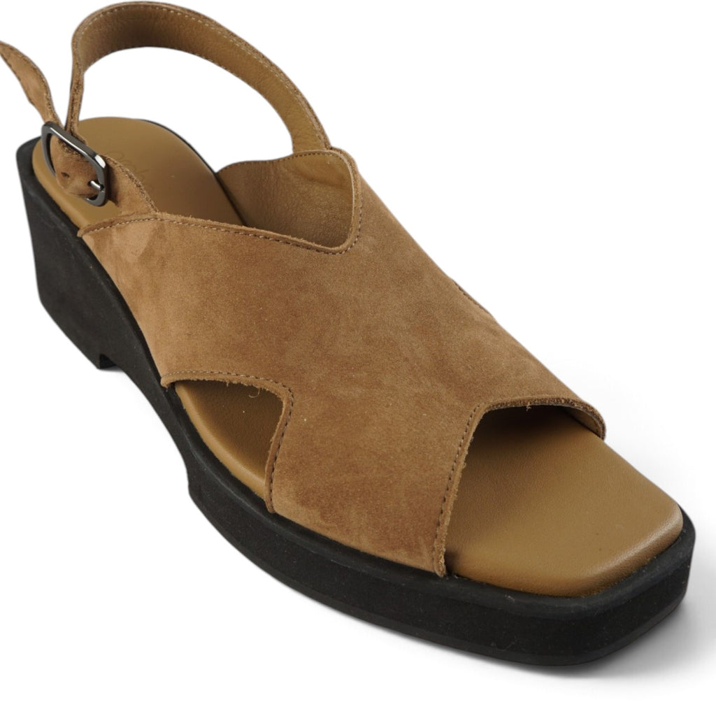 RIALEA Tan Nubuck