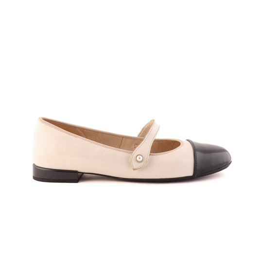 20611 Cream and Black Patent