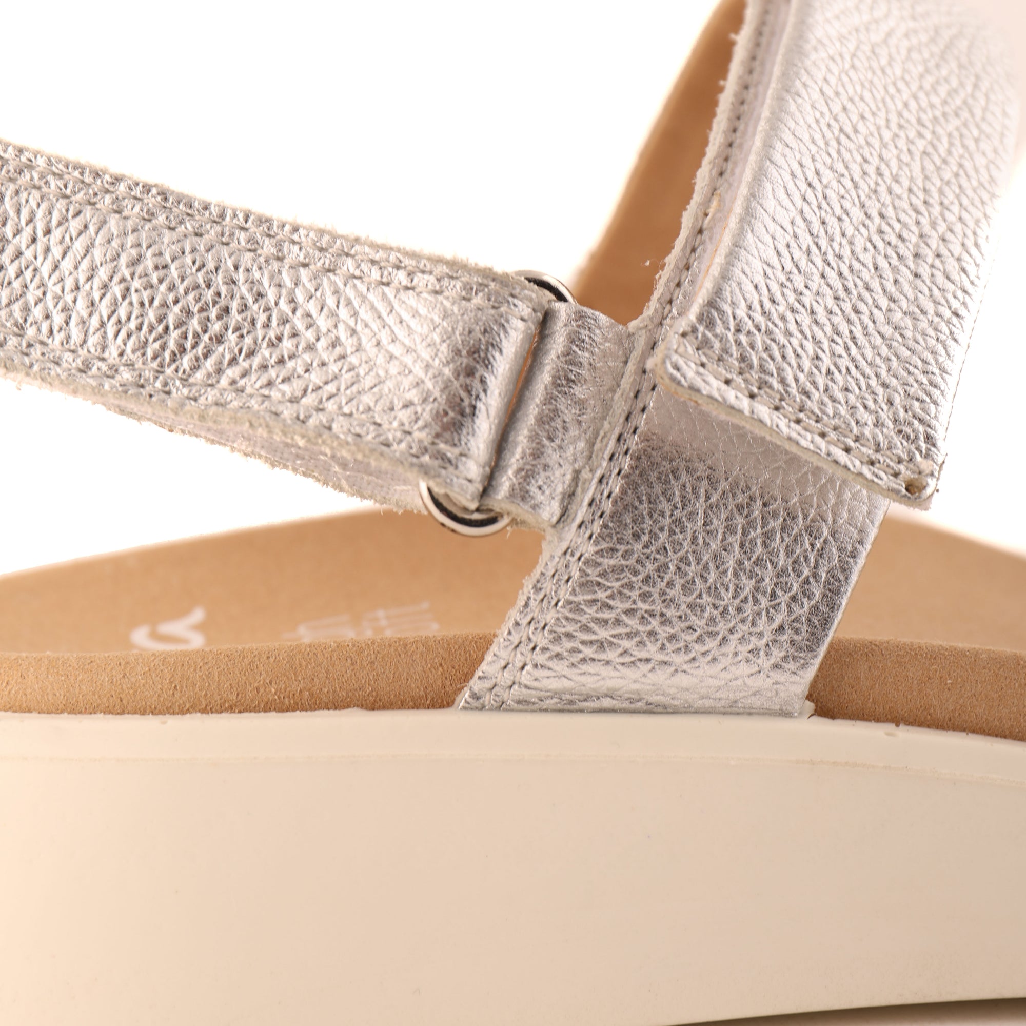 21401 White and Silver