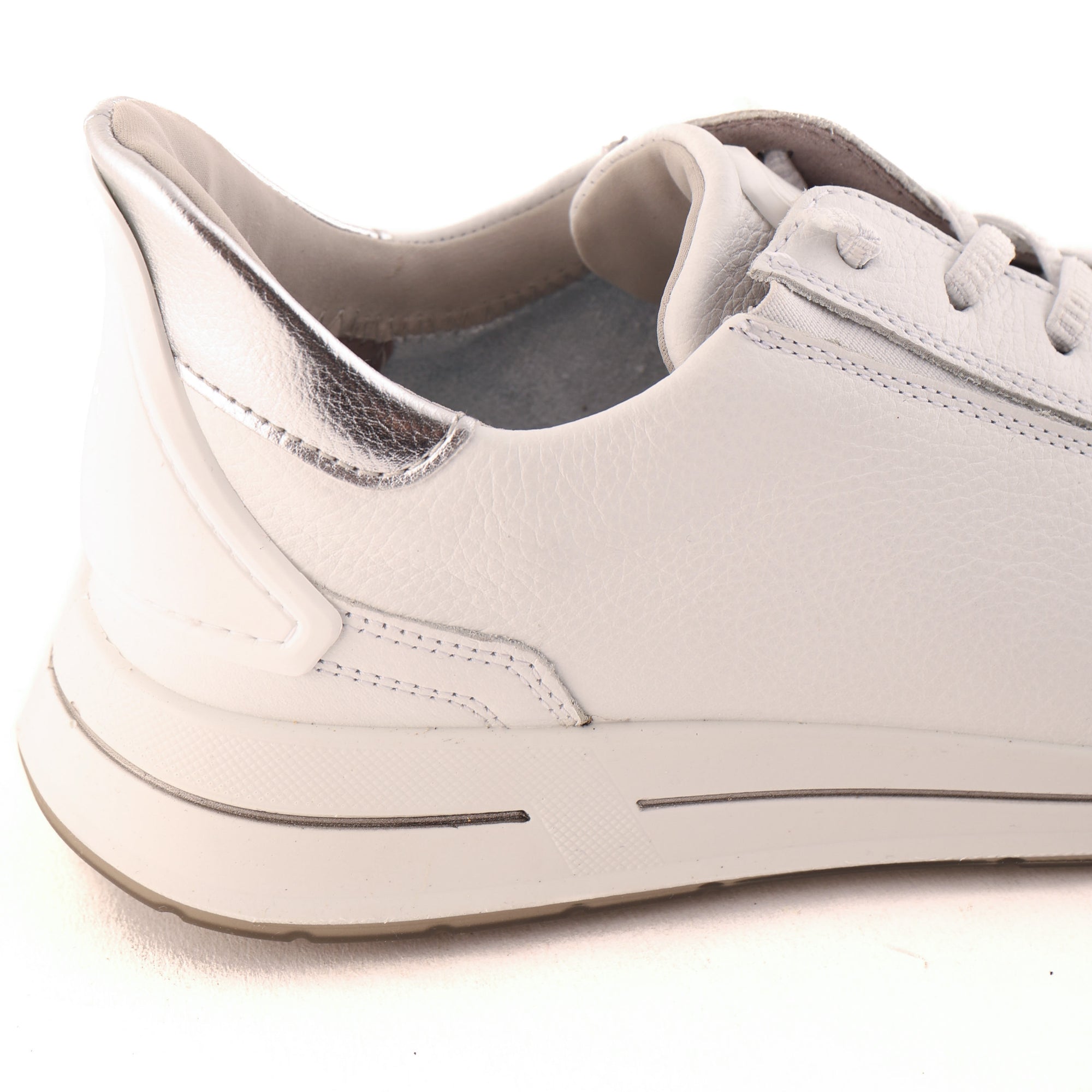 24836 White and Silver