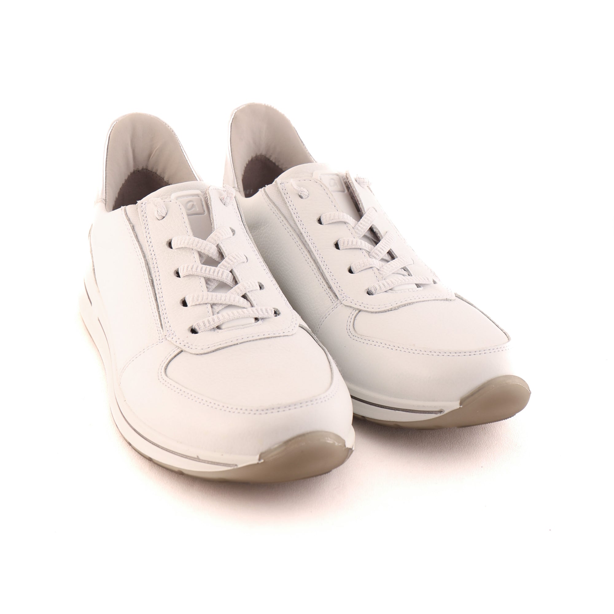24836 White and Silver
