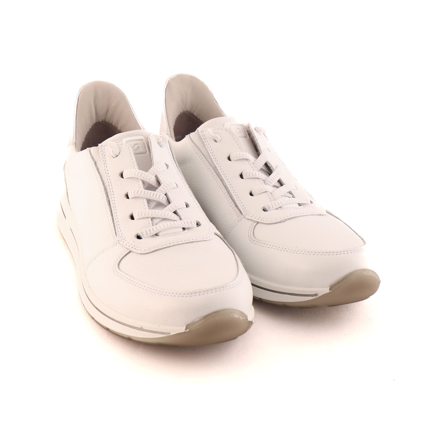 24836 White and Silver