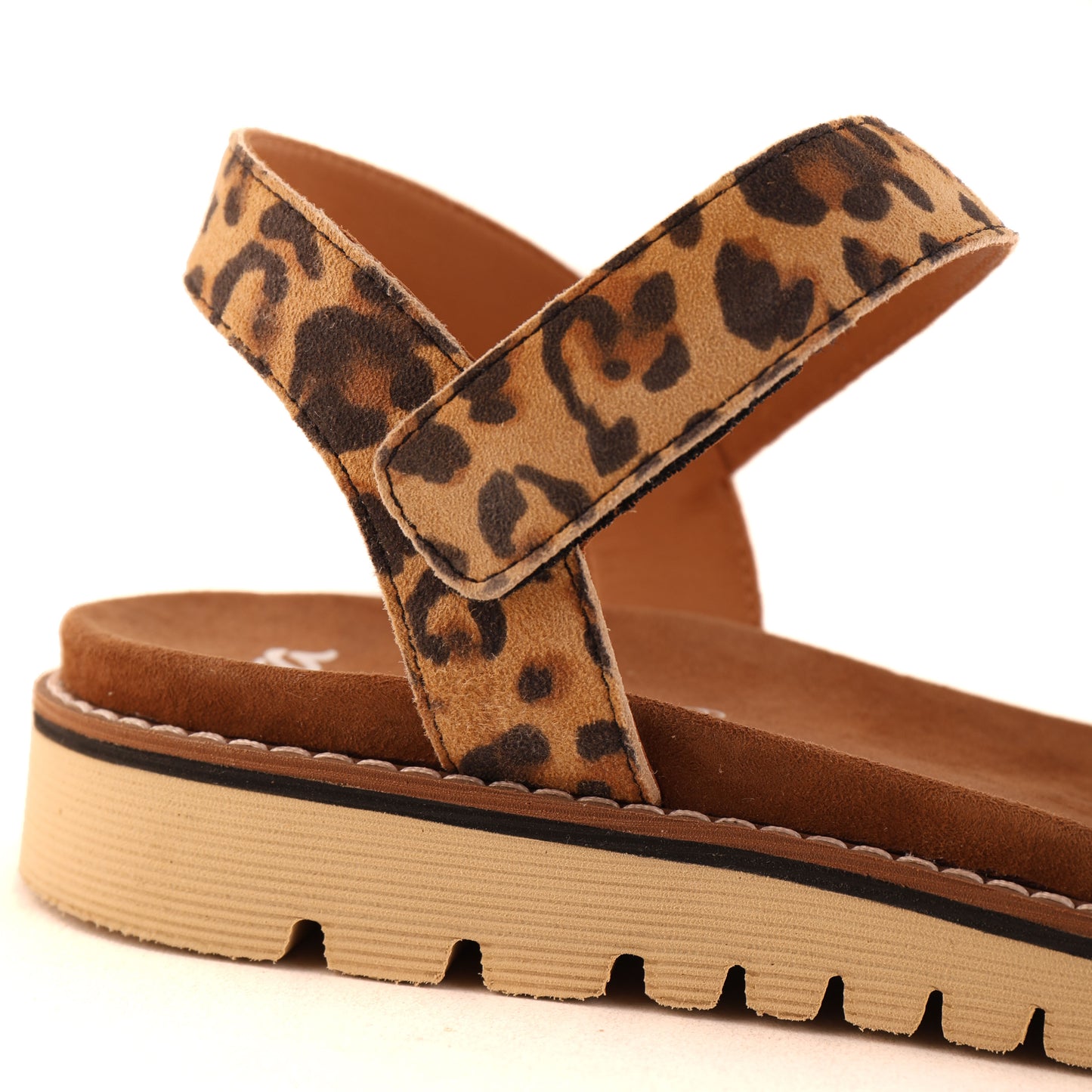 28114 Leopard Suede