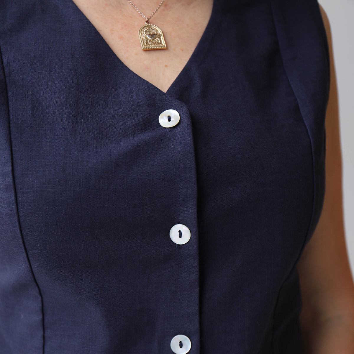 TRAVAS Navy