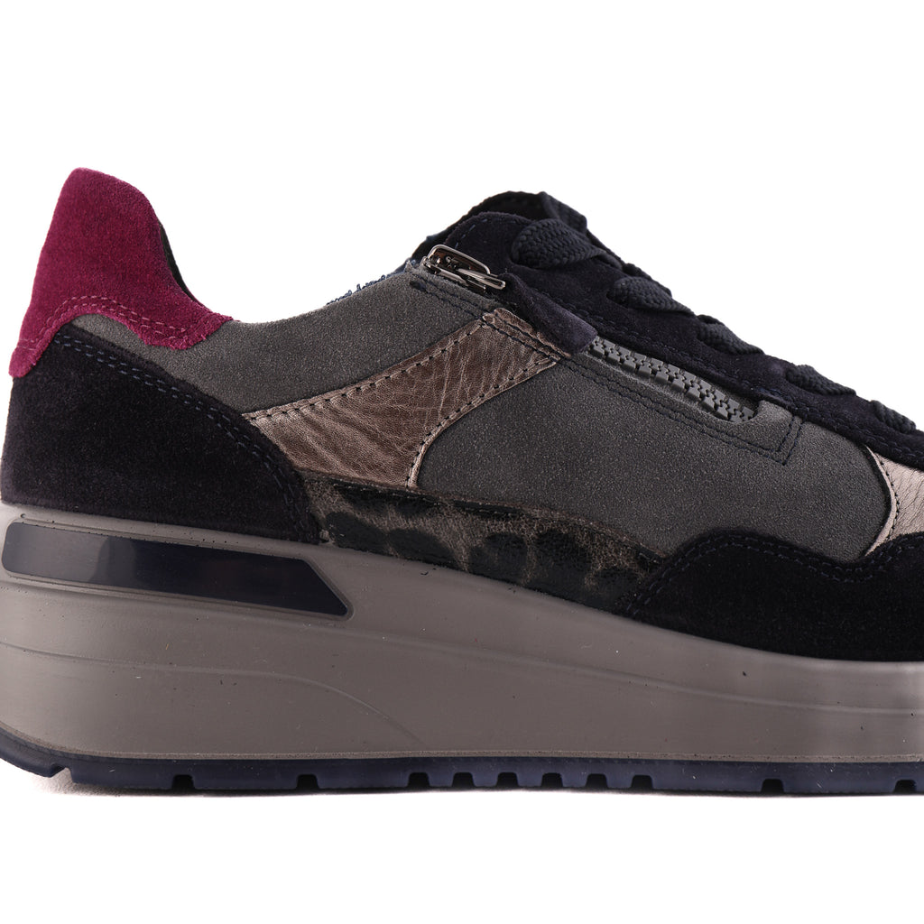 57702 Navy Multi