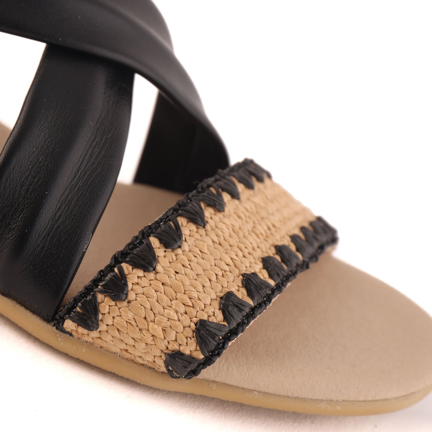 HOLLIE Raffia Black
