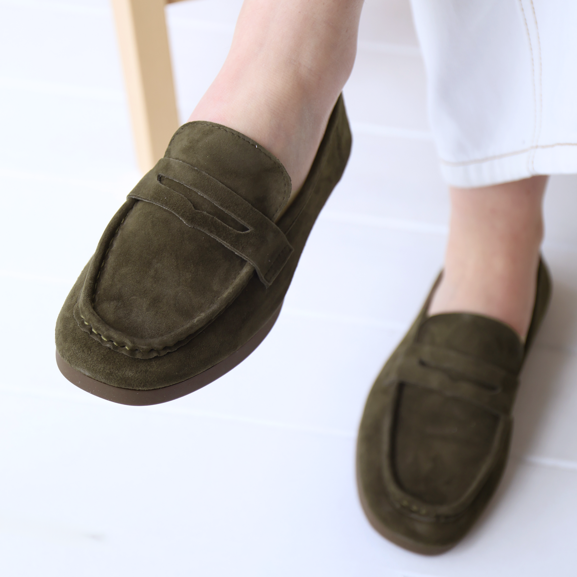 RINGO Olive Suede