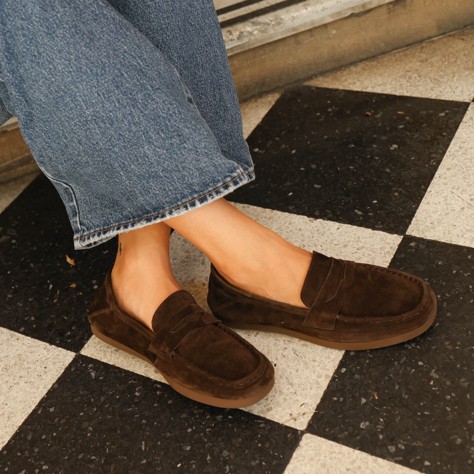 RINGO Dark Chocolate Suede