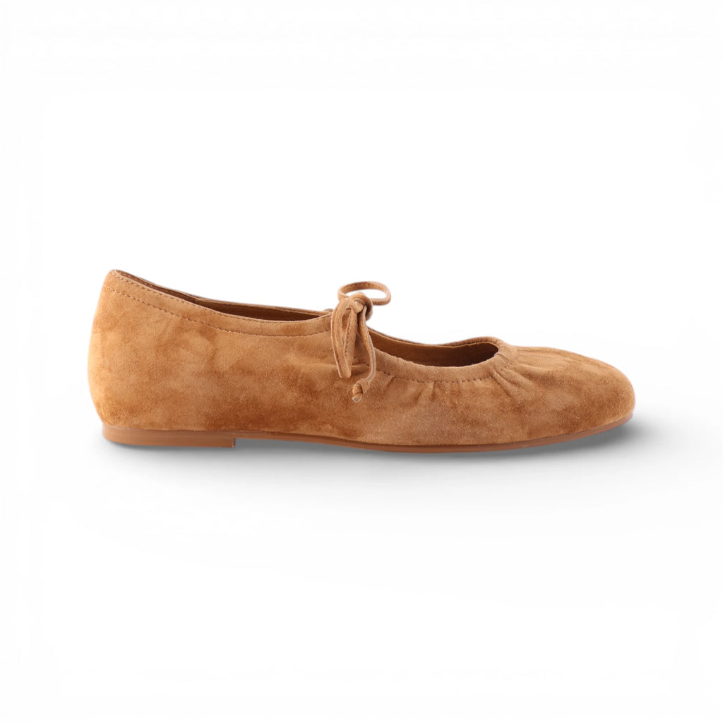 REGIO Tan Suede