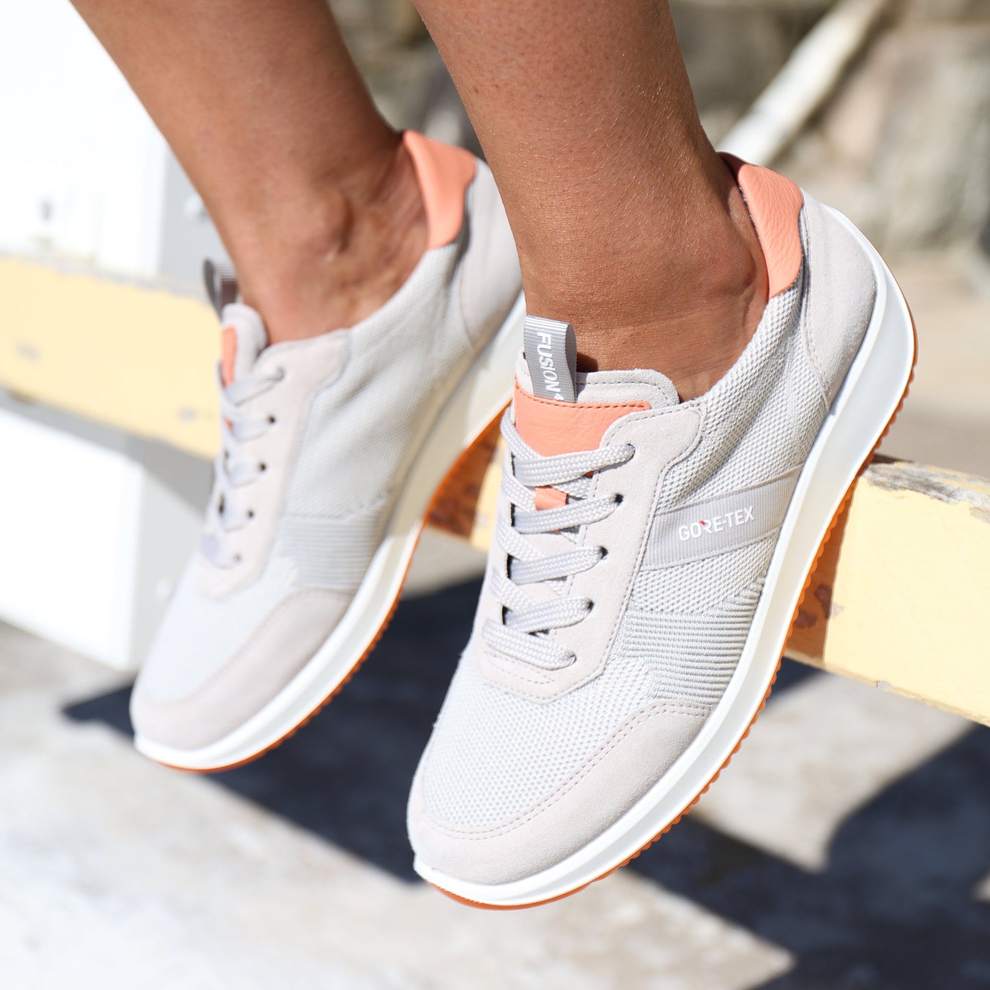 54044 Grey and Peach