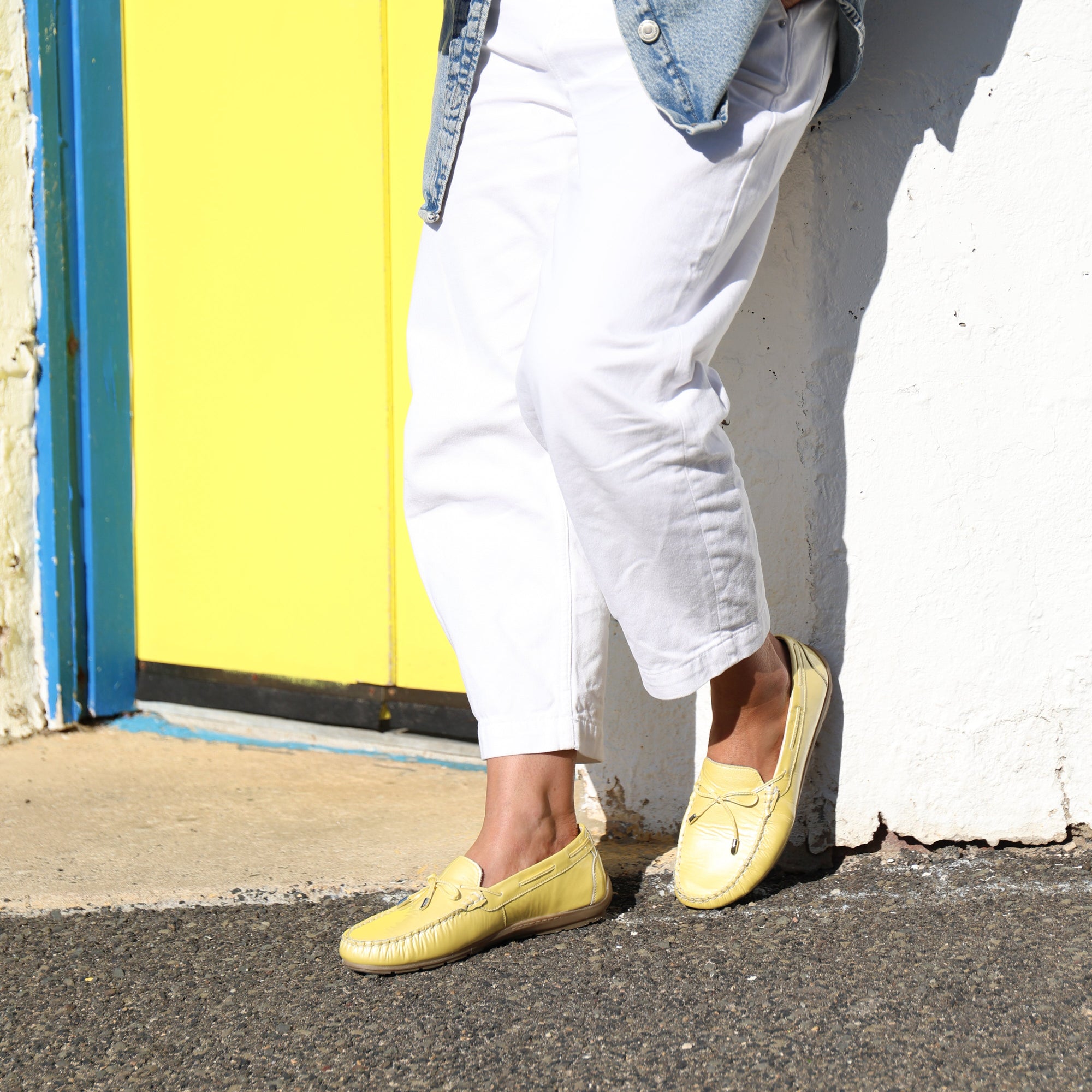 19212 Patent Yellow