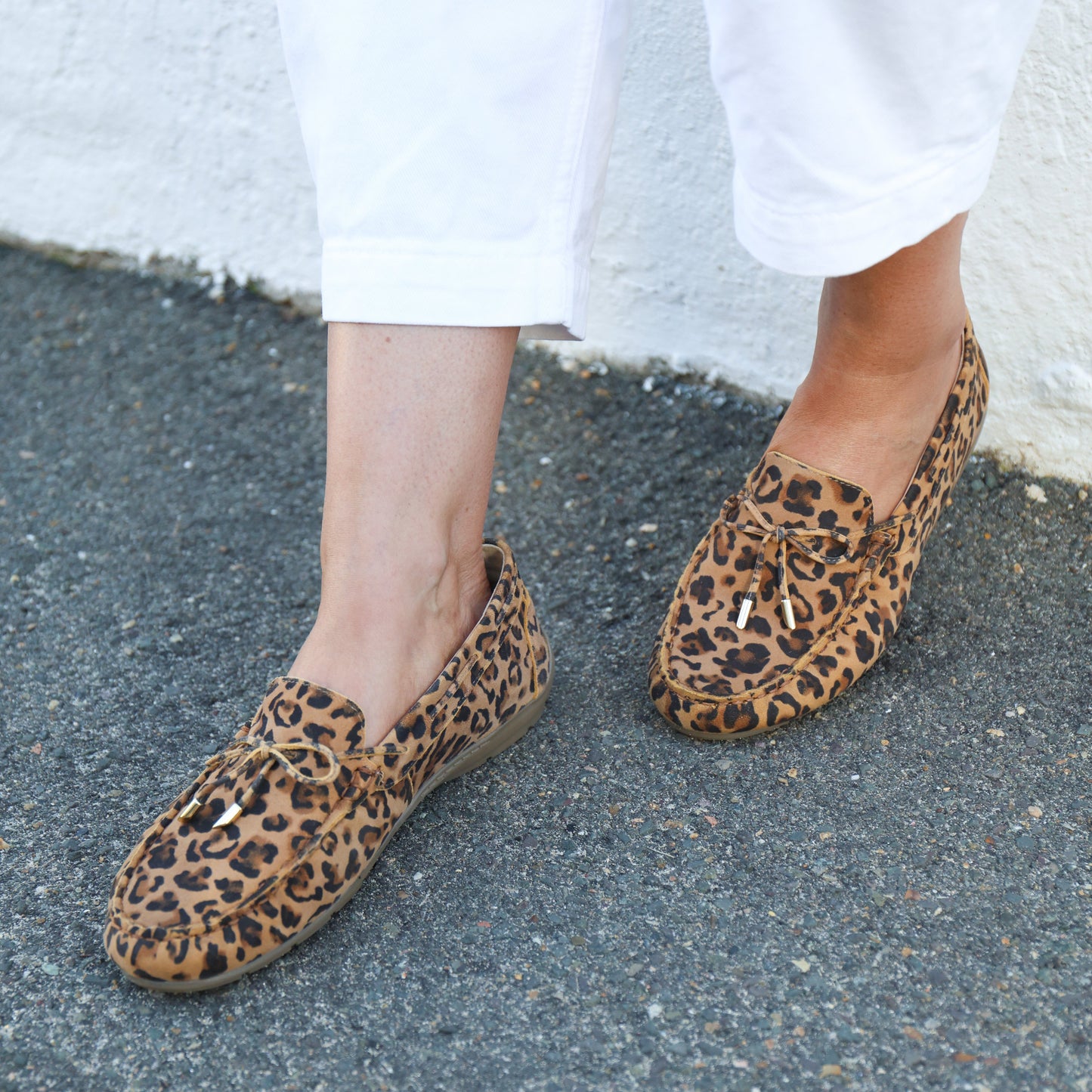 19212 Leopard Suede