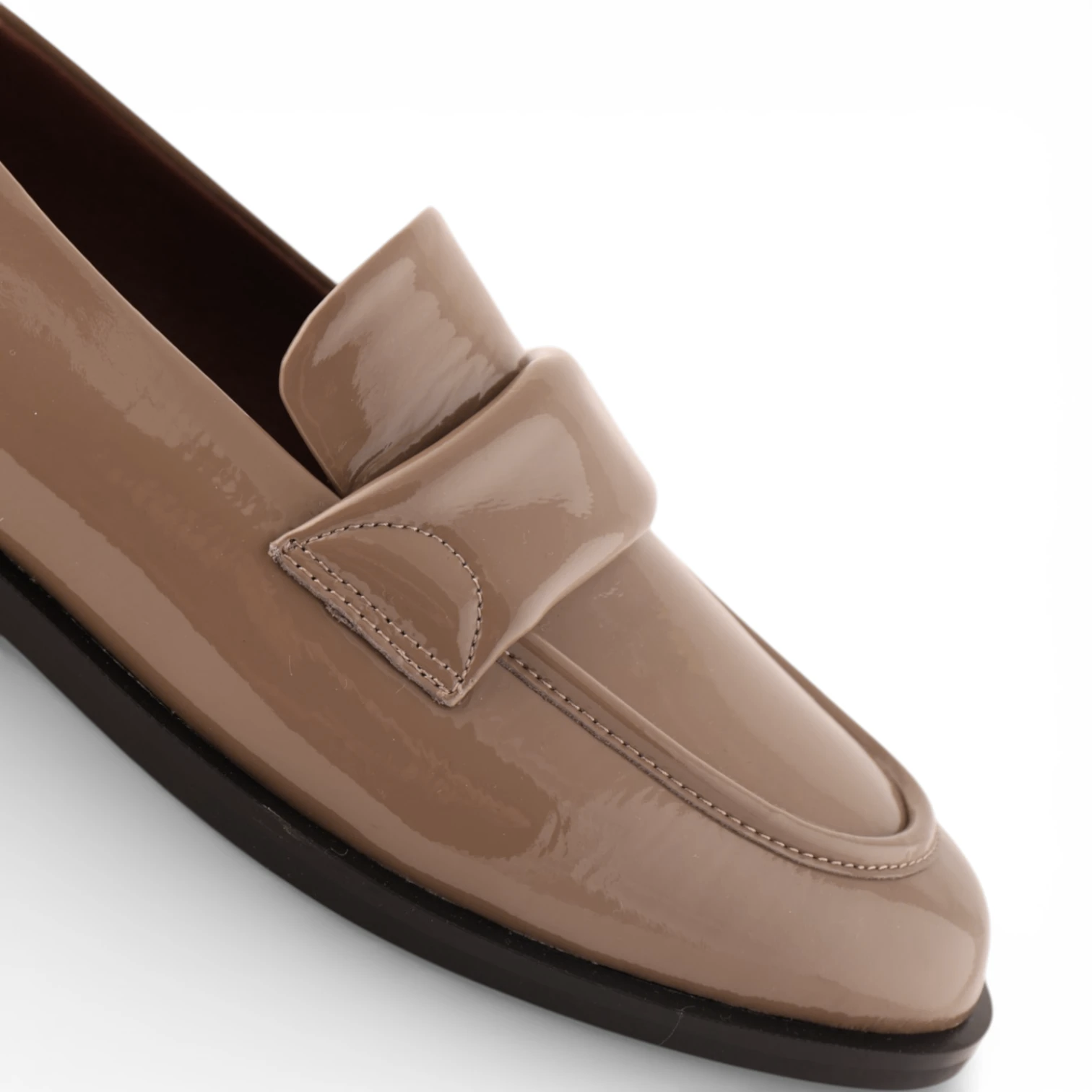 RAWSON Taupe Patent