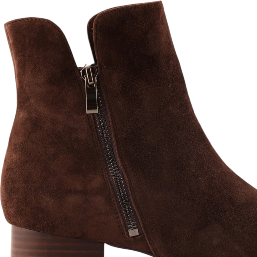 ELLYSE Chocolate Suede