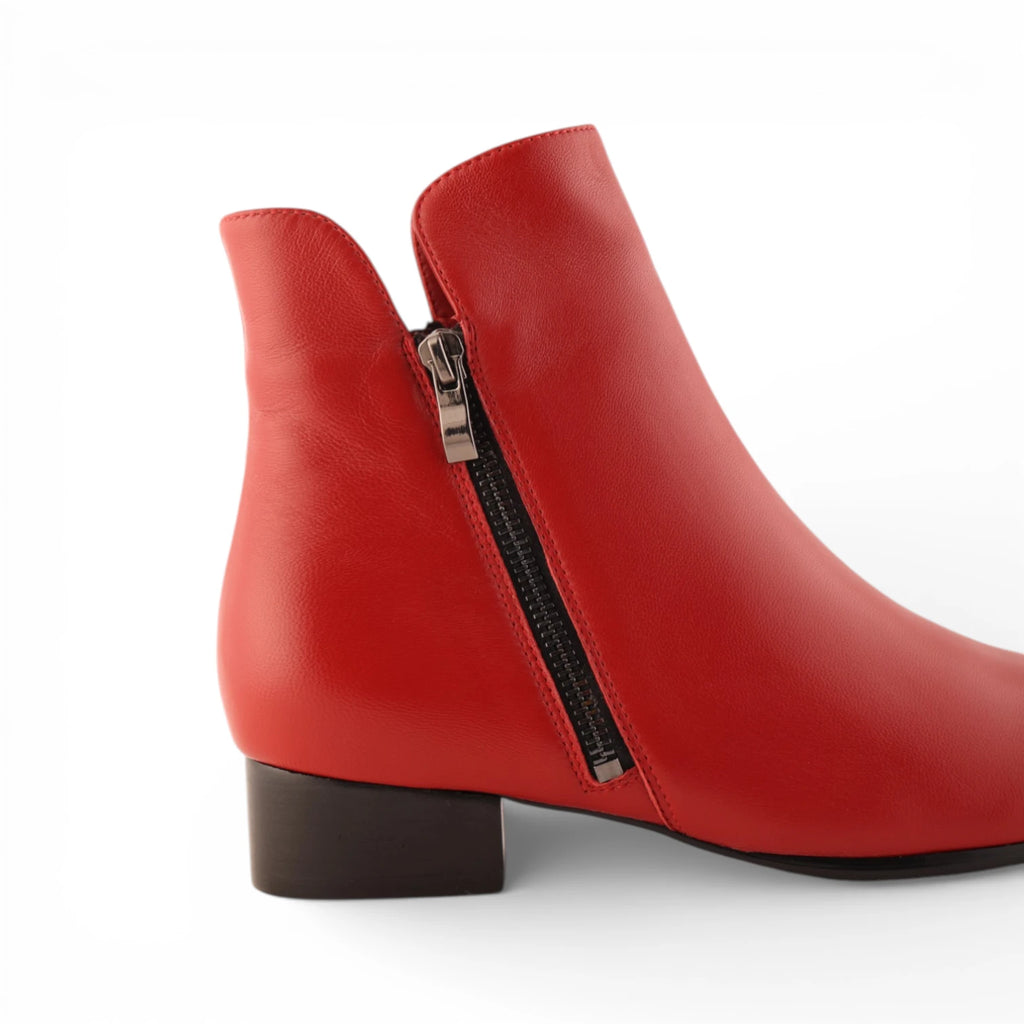 ELLYSE Cherry Red