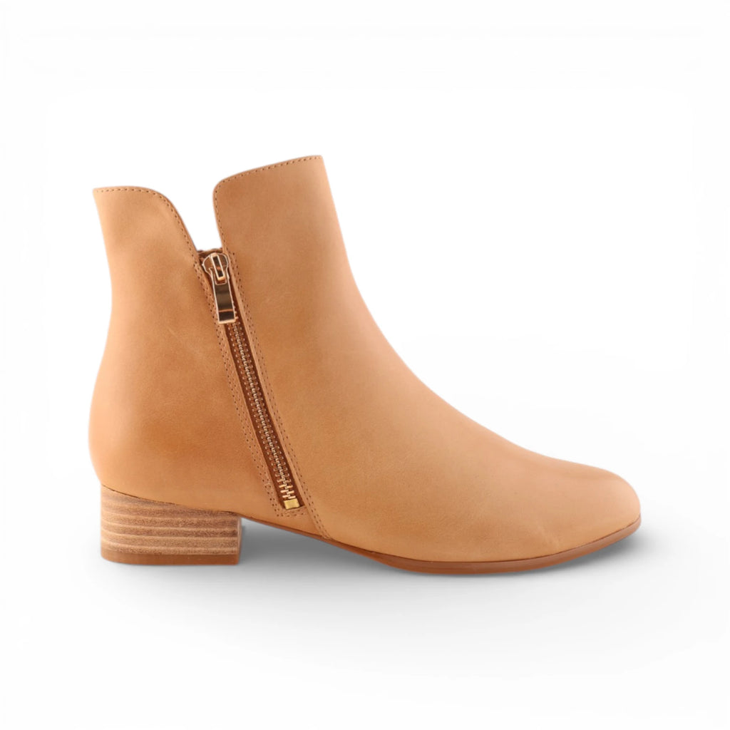 ELLYSE Light Tan