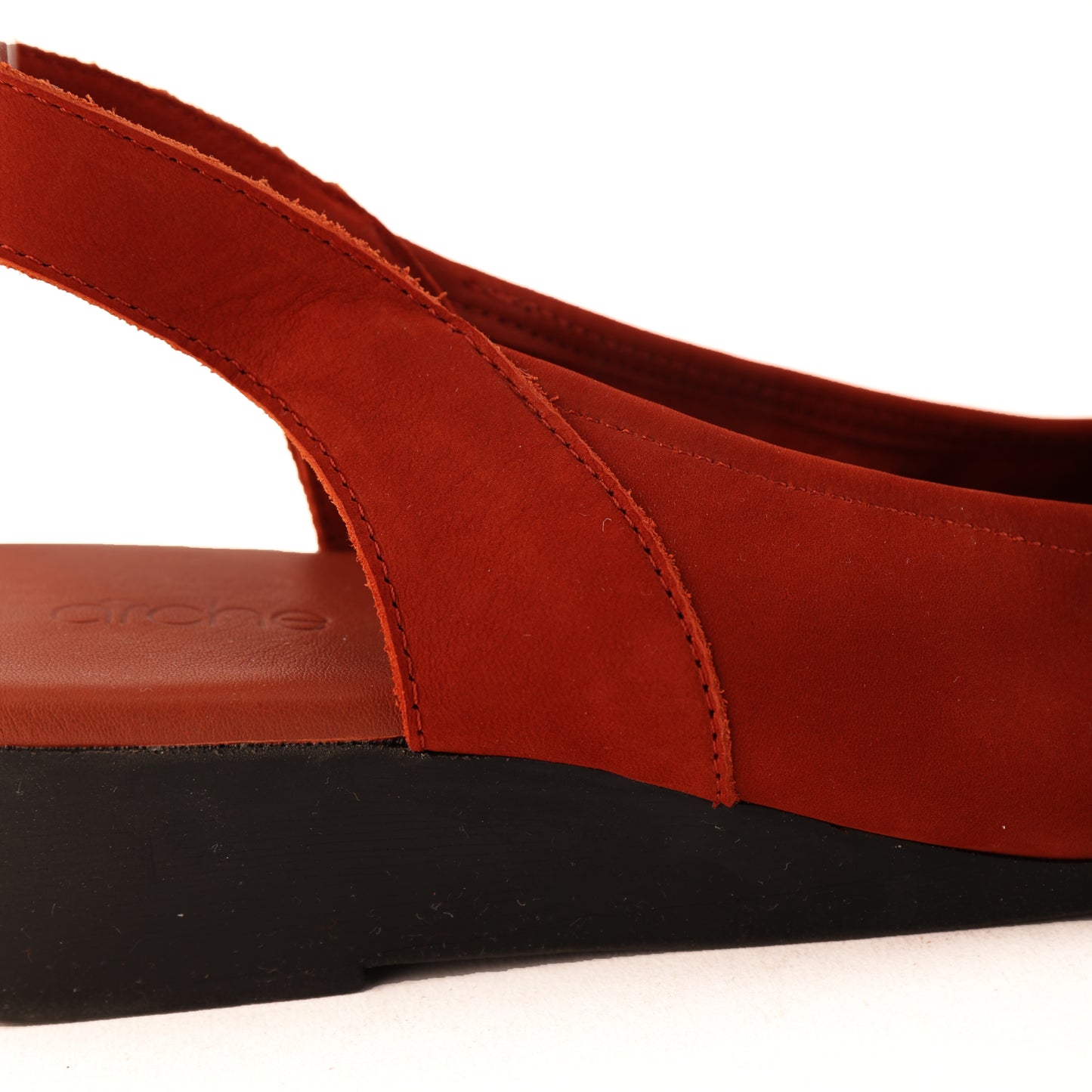 ANYAHA Rust Nubuck