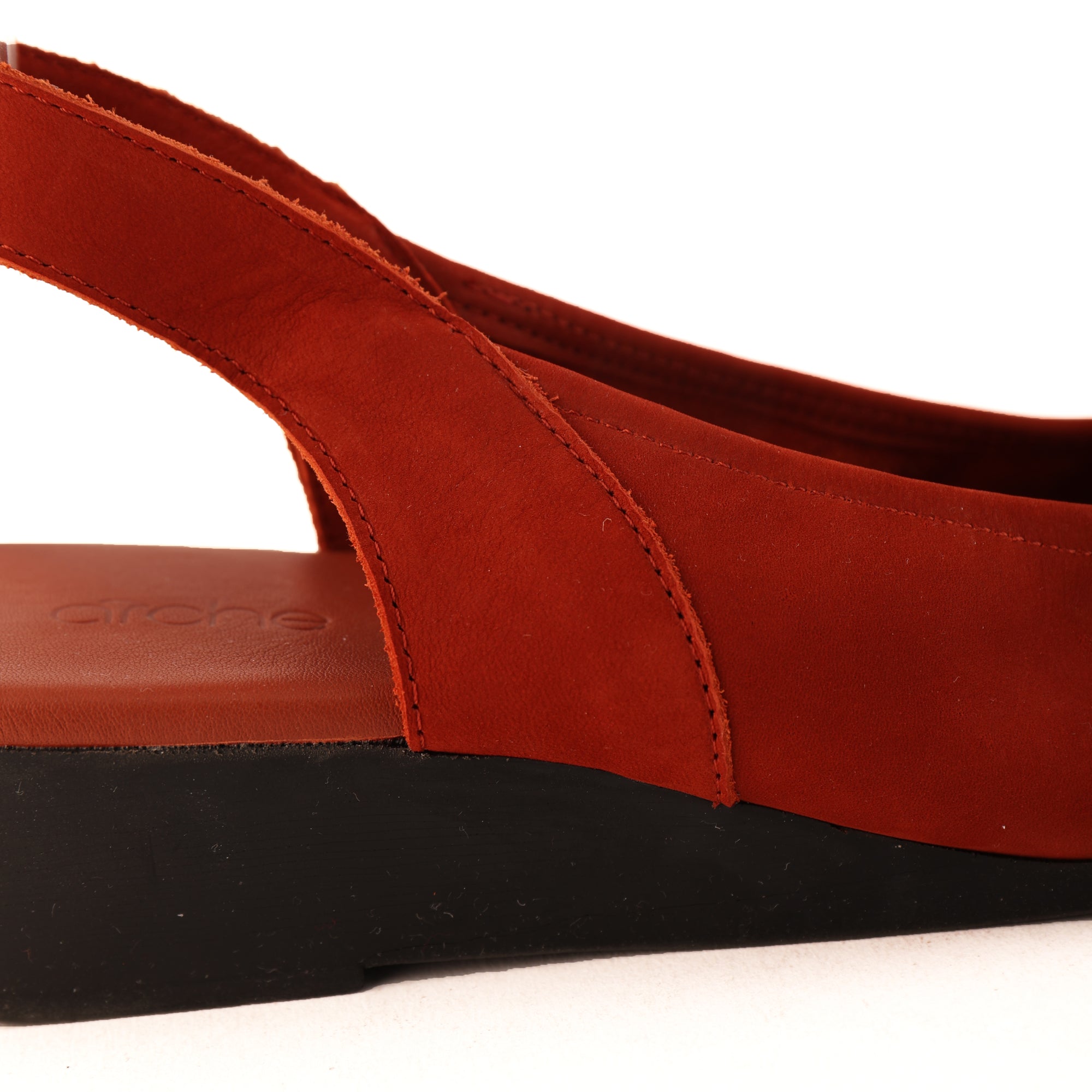 ANYAHA Rust Nubuck