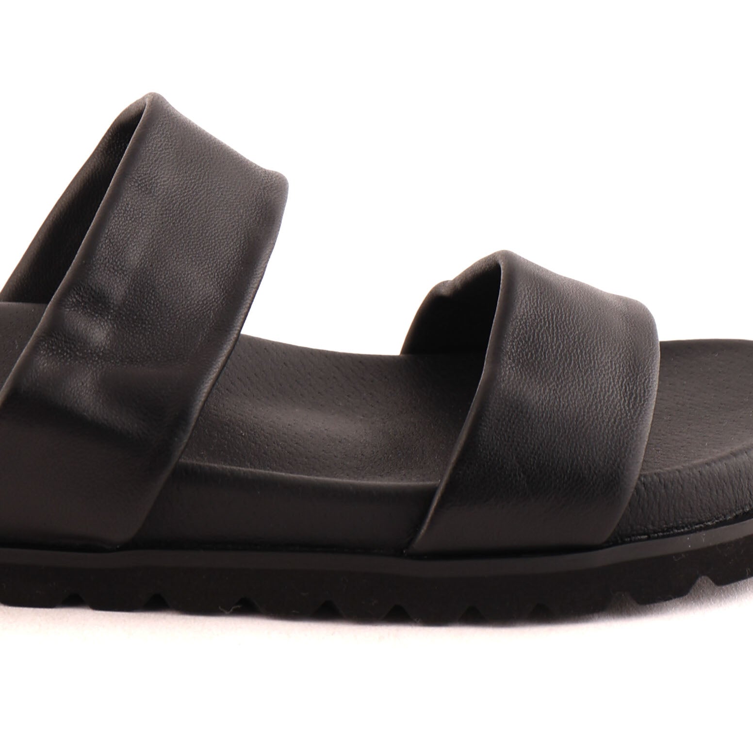 ROYALE Black