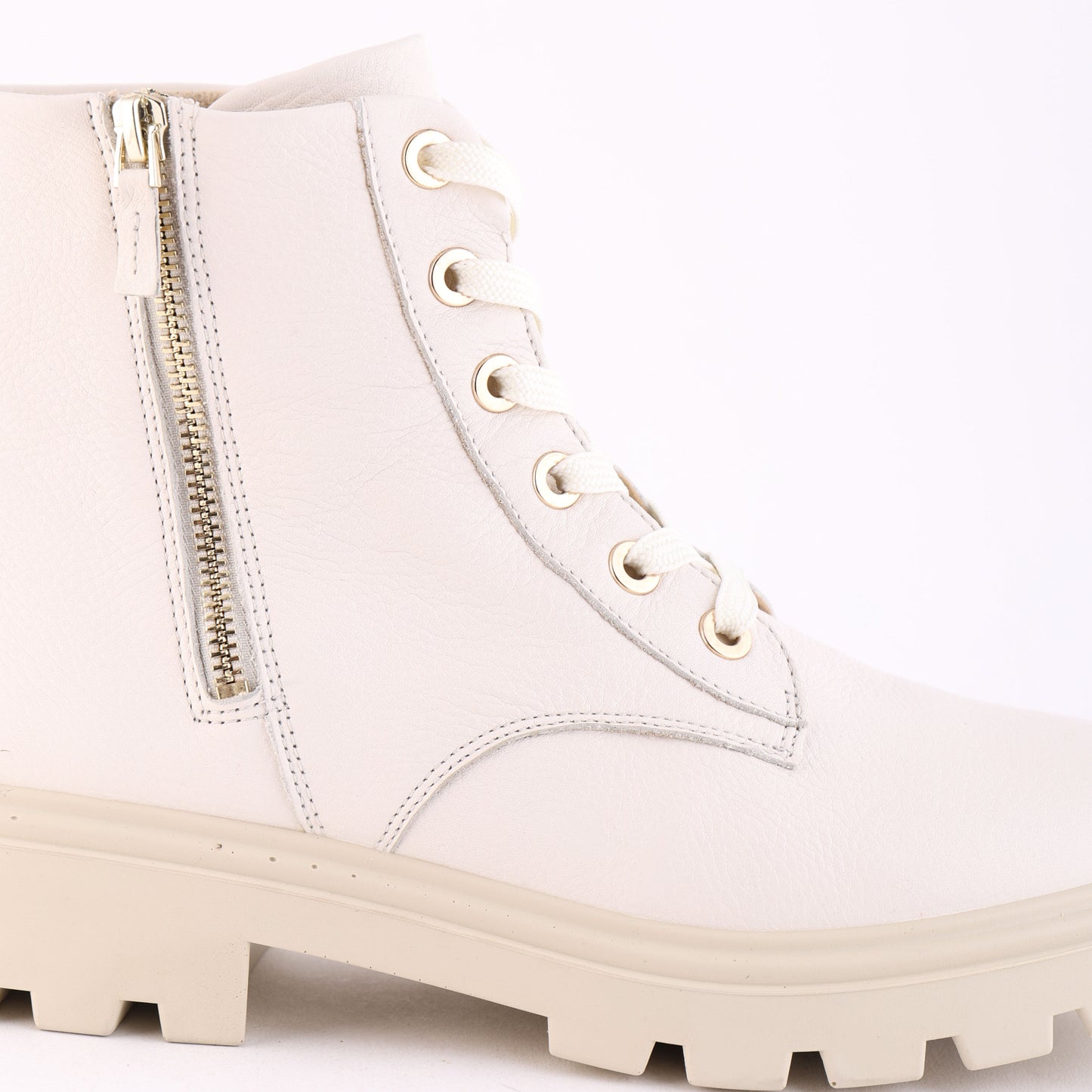 59104 Off White