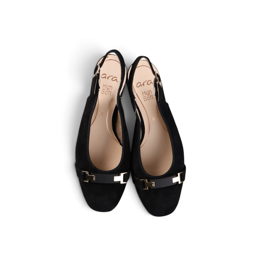 20413 Black Suede