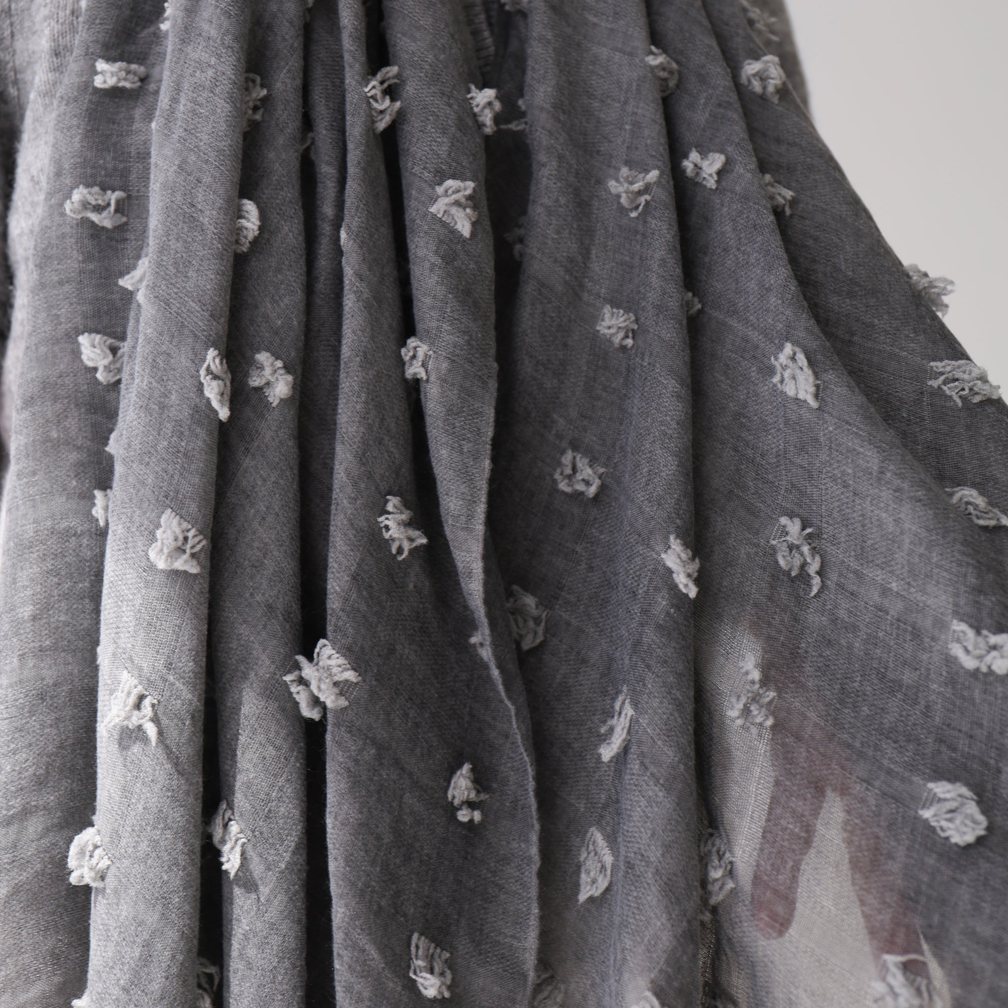 BEAU Charcoal