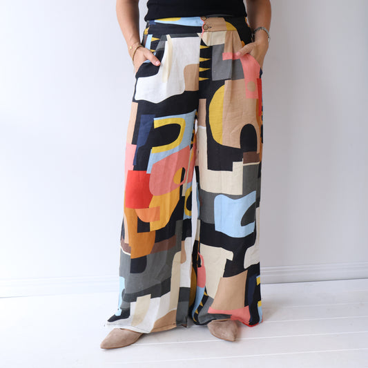 FIN Black Multi