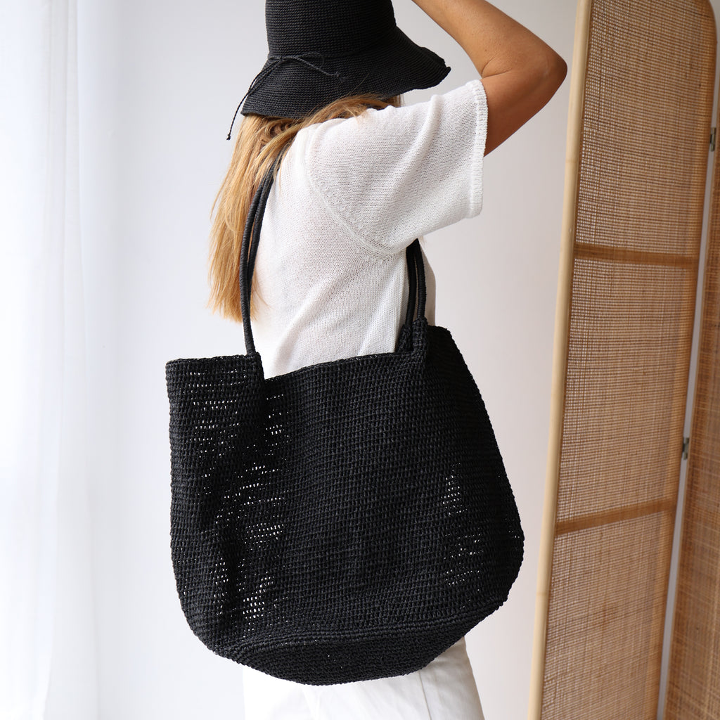 BALMORAL Black