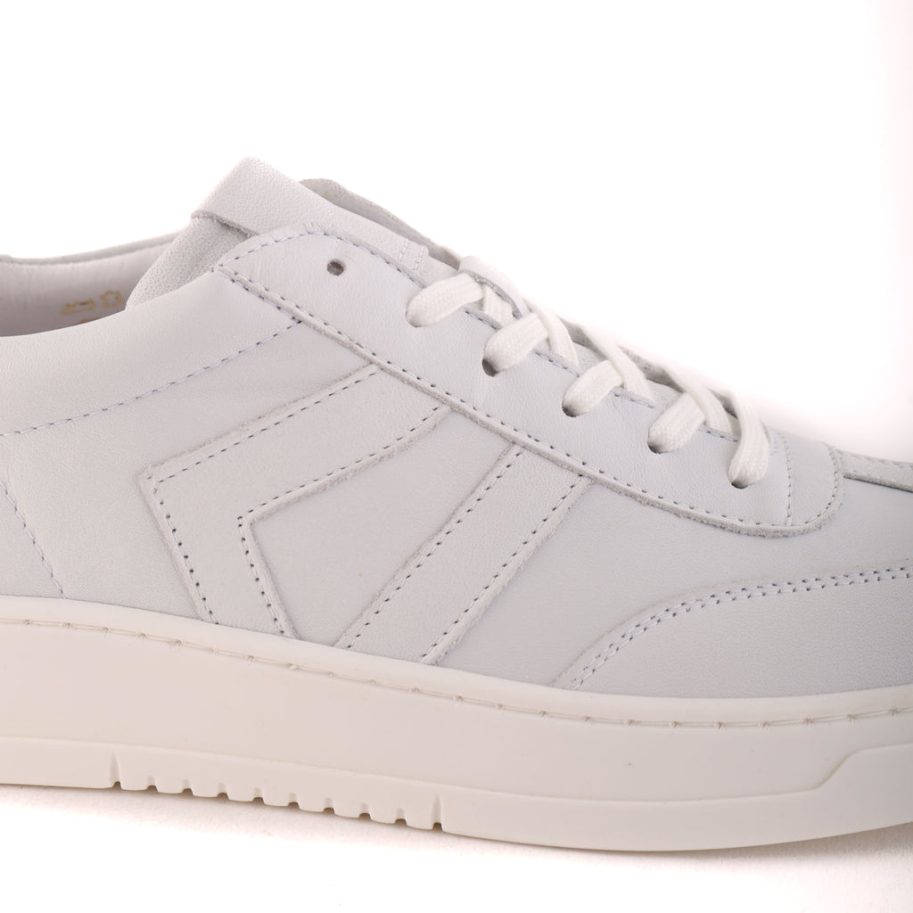 CLEO Ice White