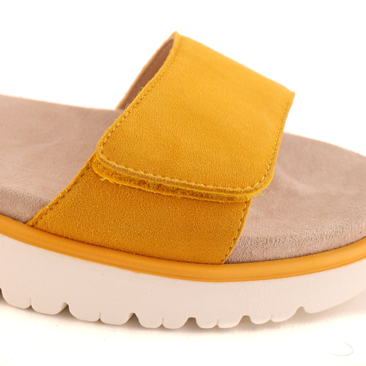 33518 Yellow Suede