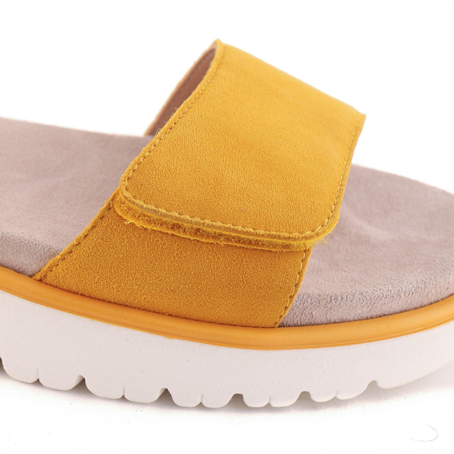 33518 Yellow Suede