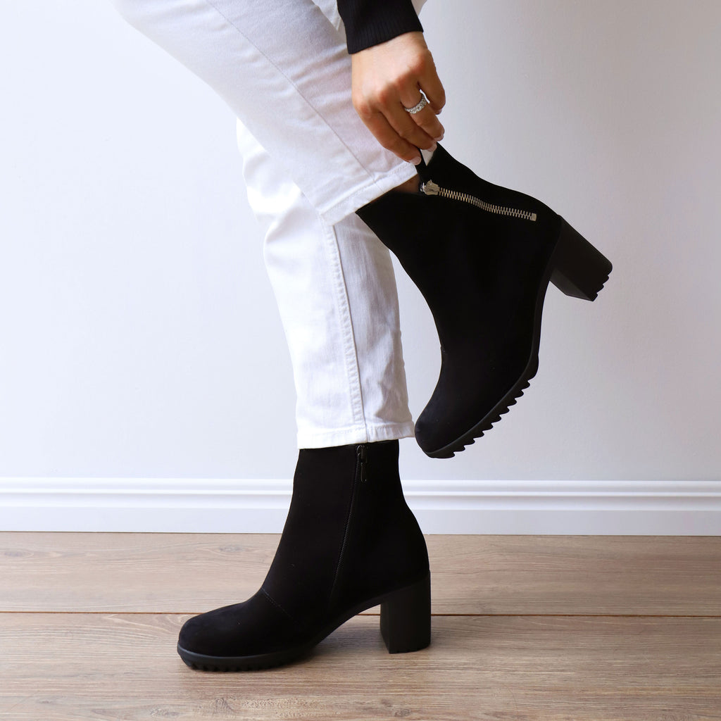 SHELBA Black Nubuck