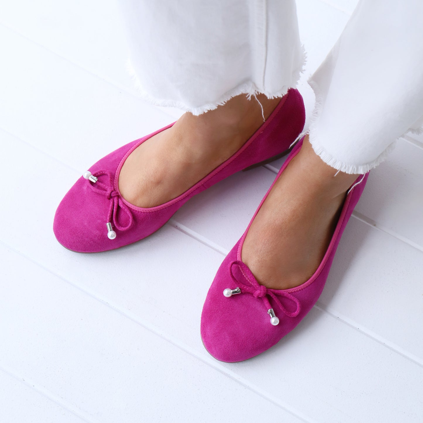 31324 Fuchsia Suede