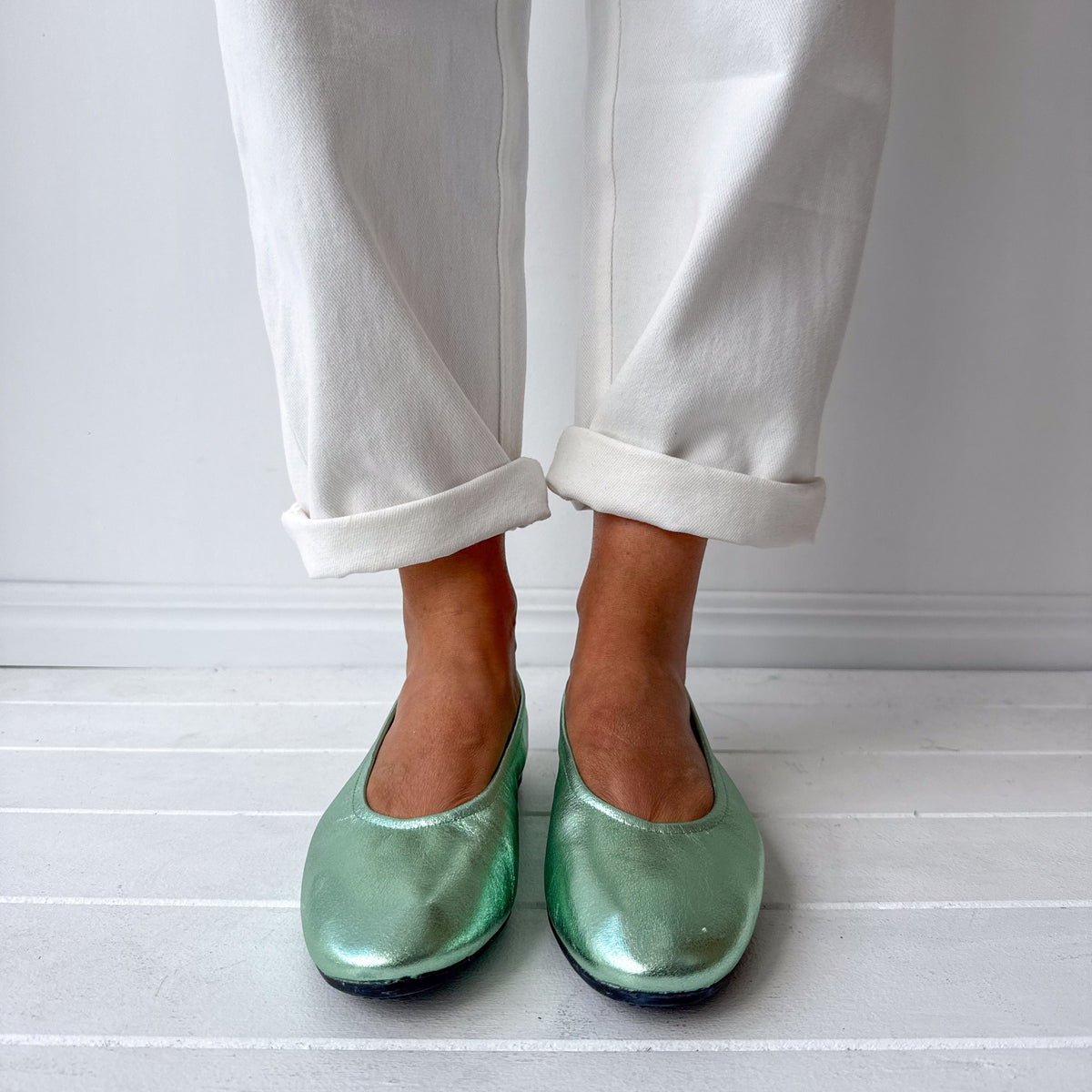 LAIUS Green Metallic