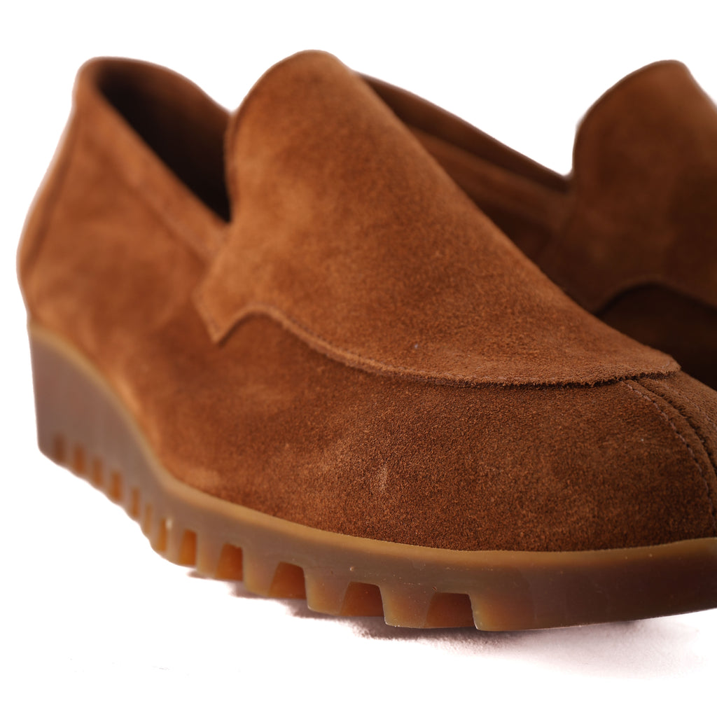 LOMINO Tan Suede