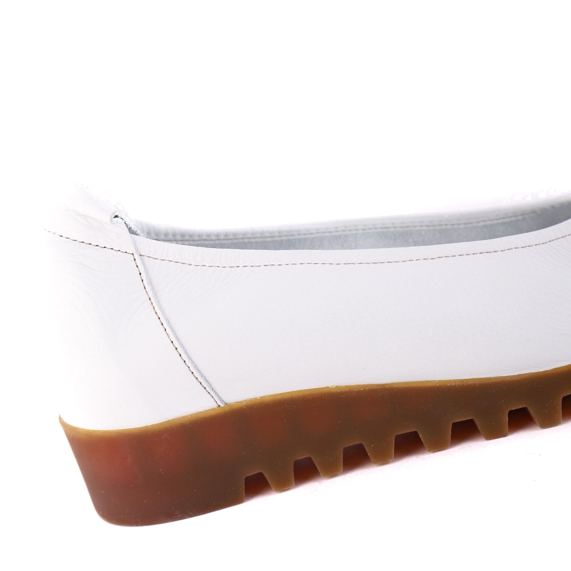 LOMIS White