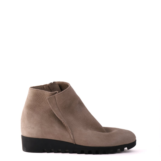 LOMHUS Taupe Nubuck