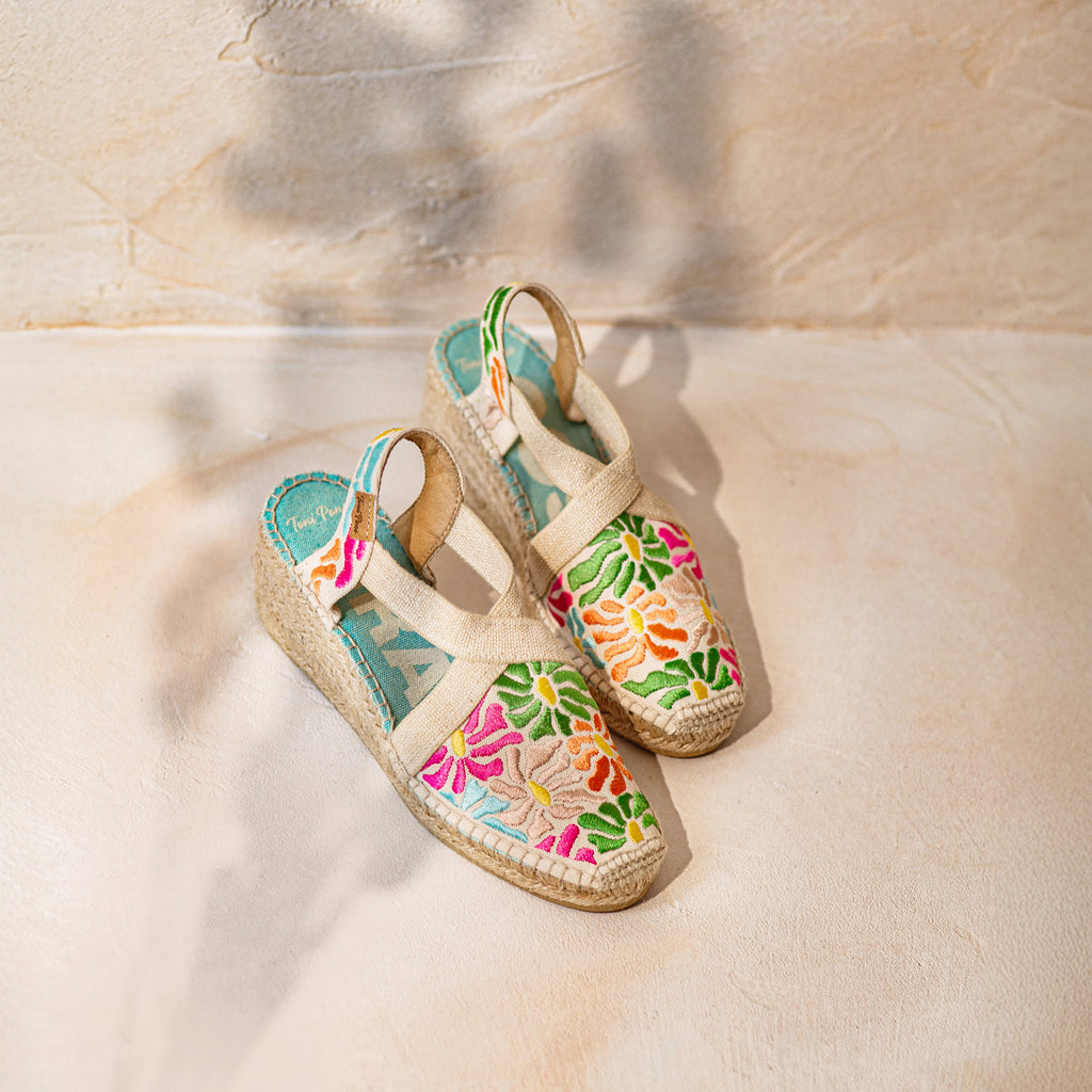 MONTJOI Flower Mosaic