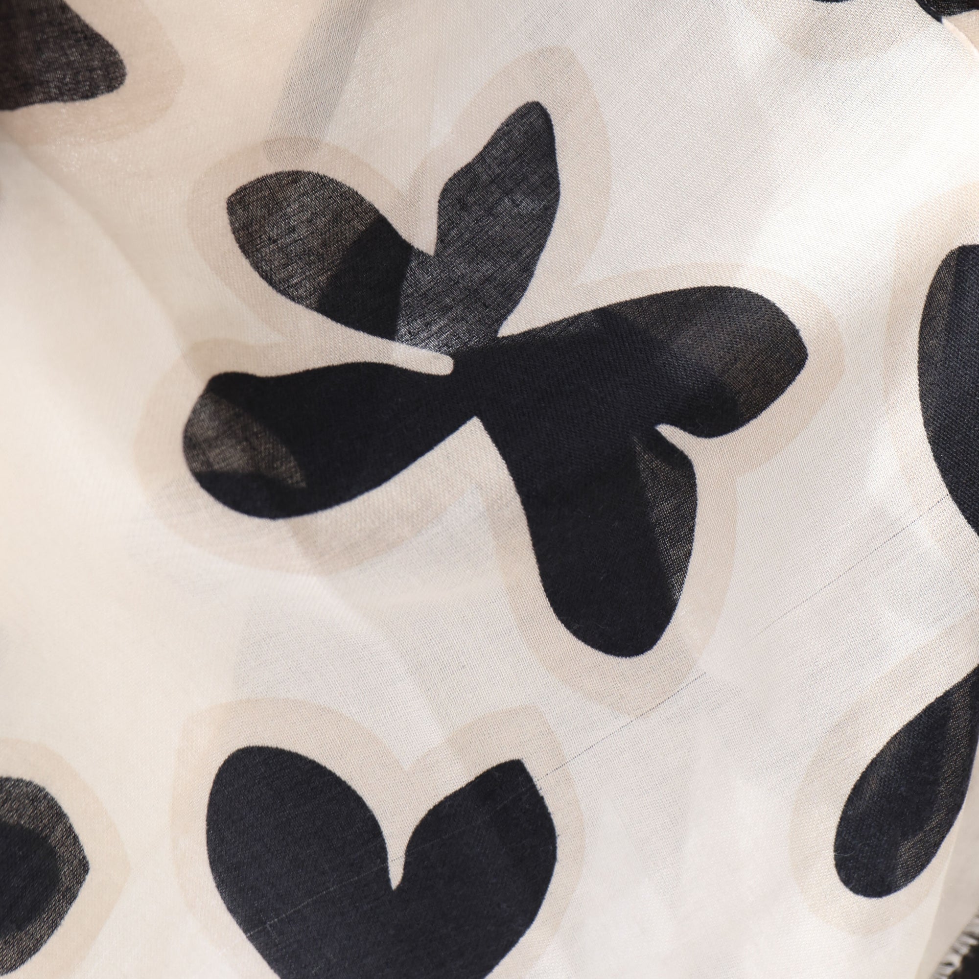 PANDA Black and Cream