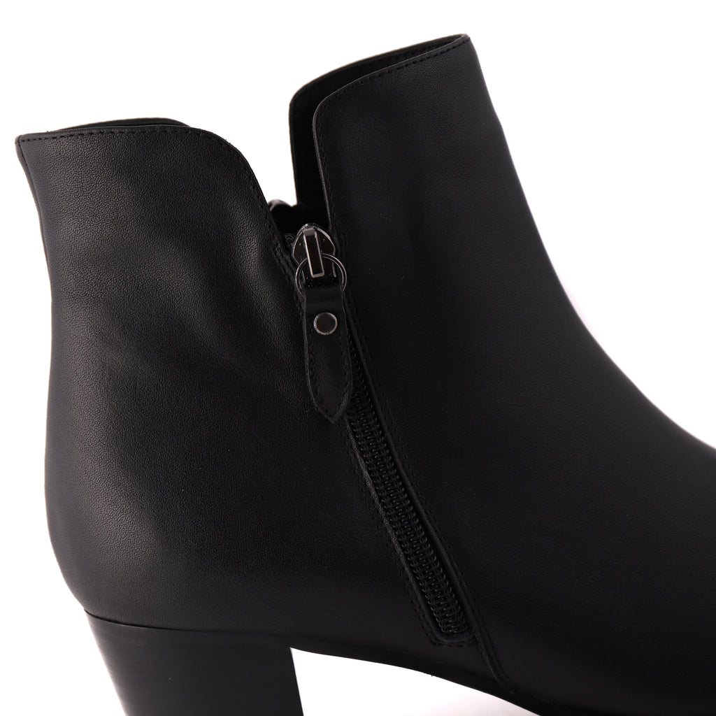 RALEIGH Black
