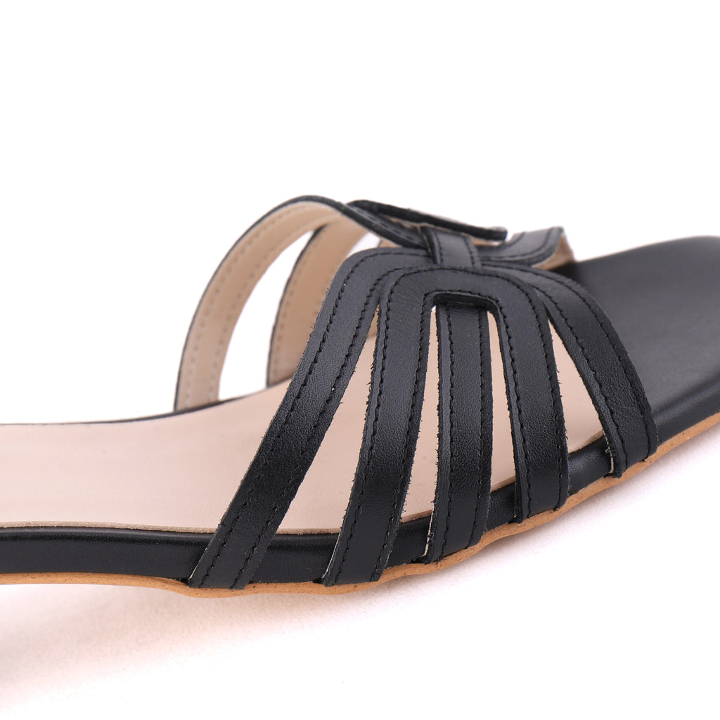 RAVENNA Black