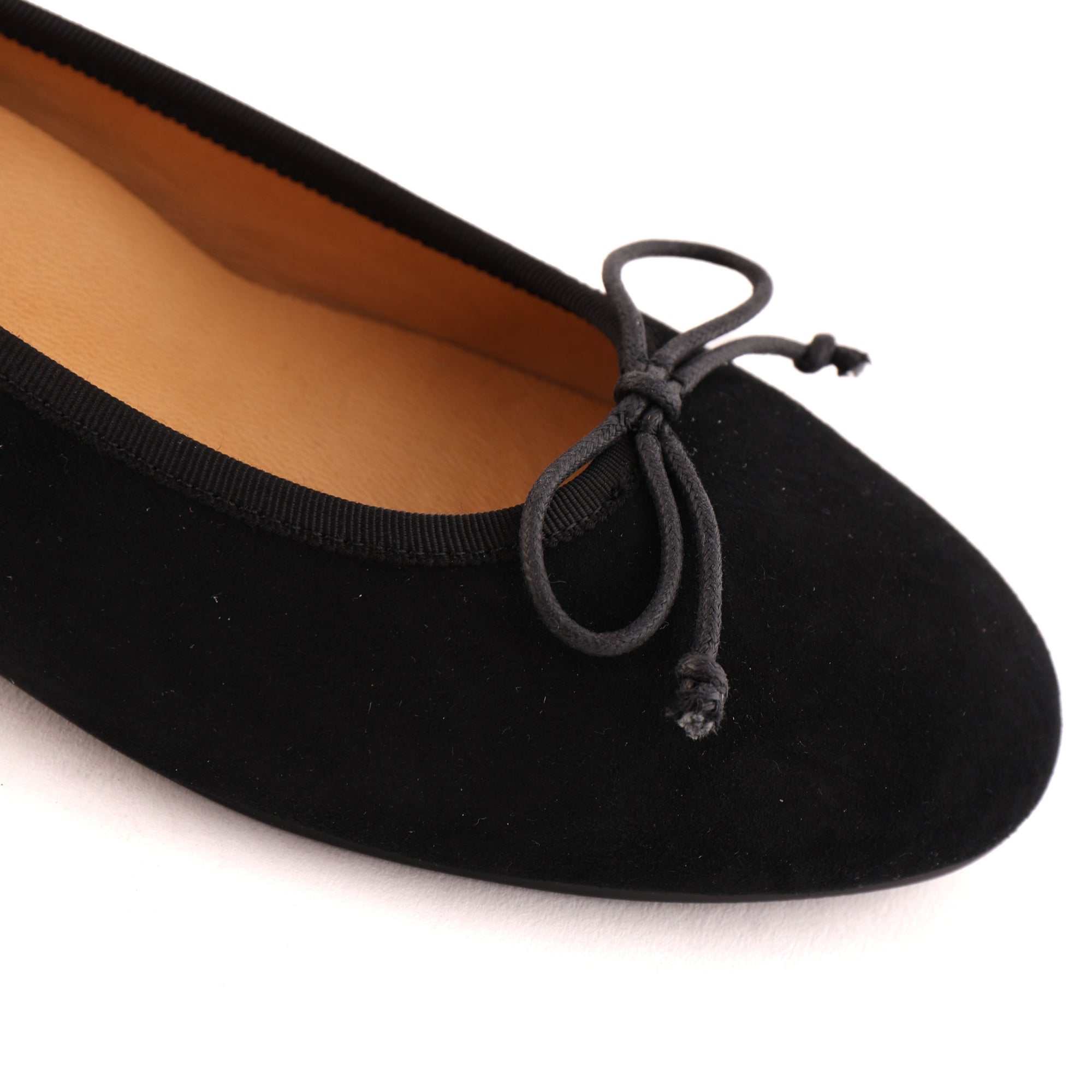 REST Black Suede