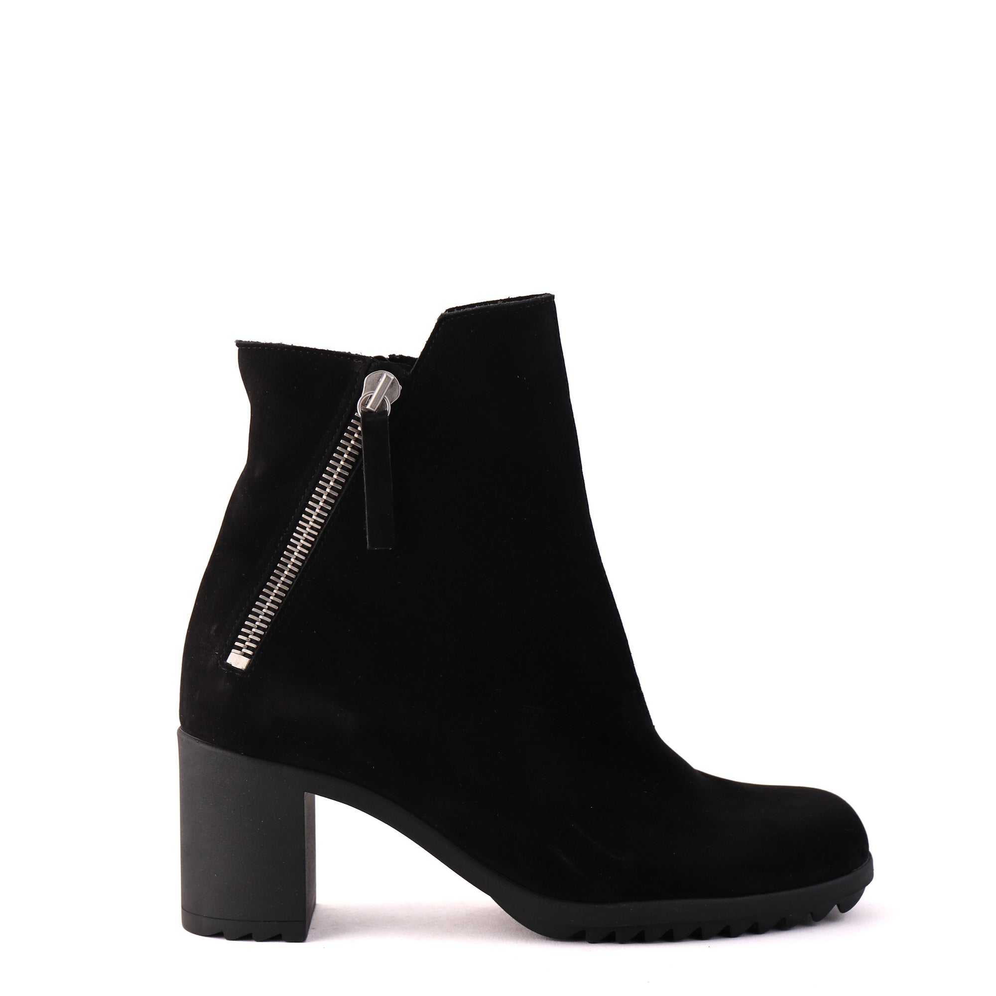 SHELBA Black Nubuck