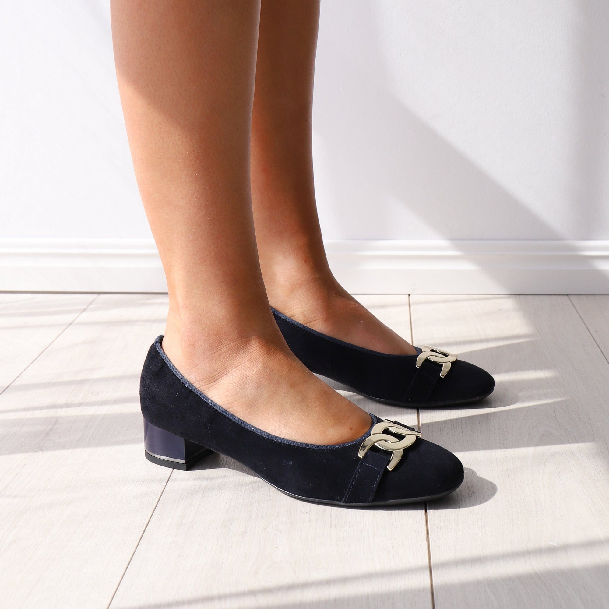 ARA LOW COURT SHOES 11806 Navy Suede