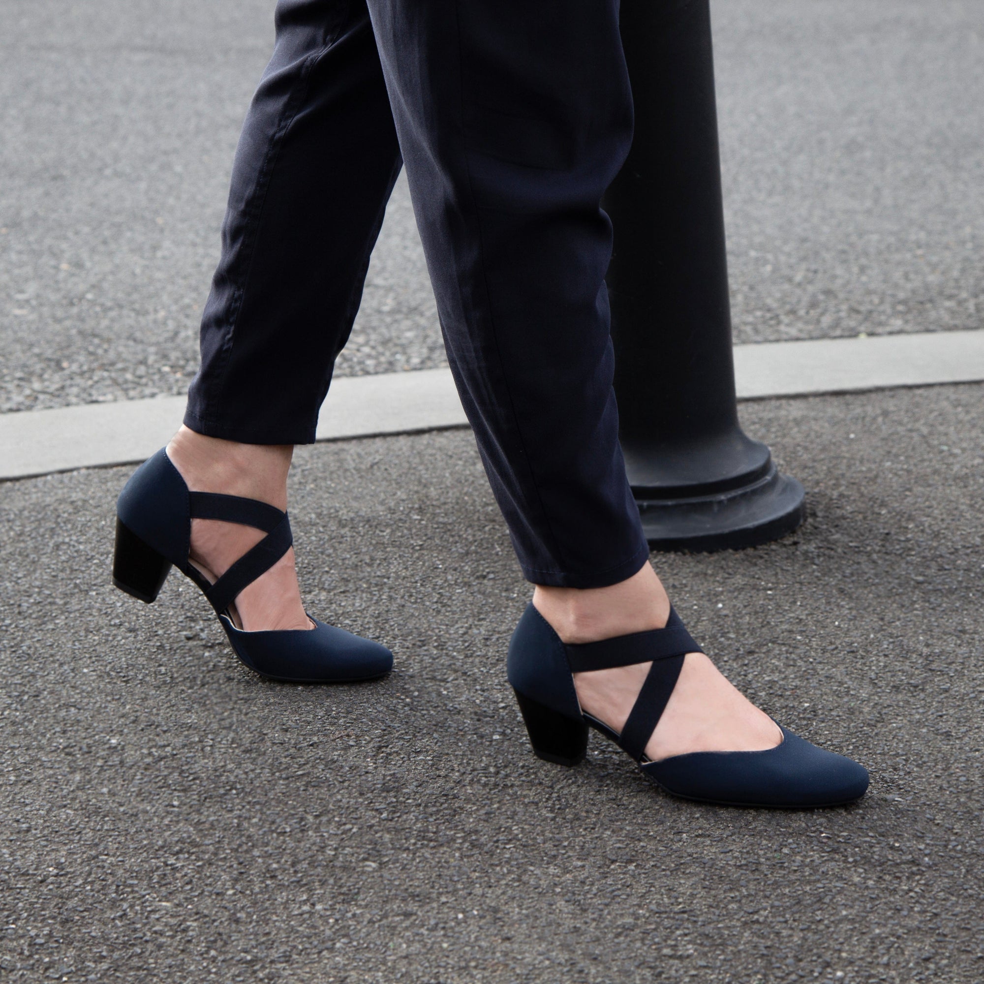 ARA MEDIUM COURT SHOES 33439 Navy