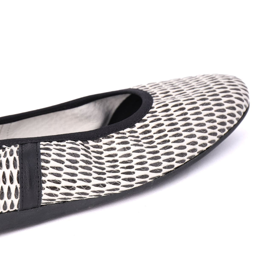 ARCHE BALLETS LAMOUR Black And White