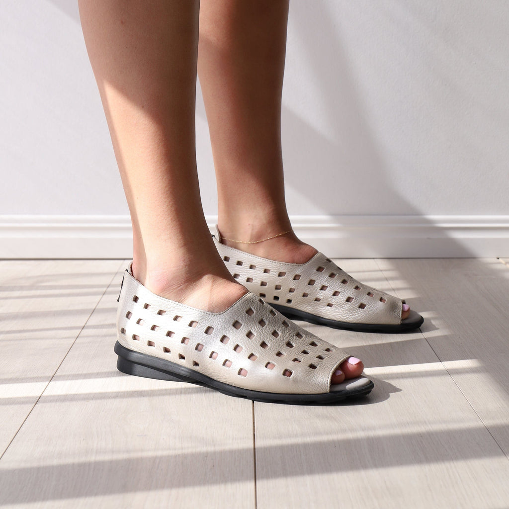 ARCHE TOE PEEPS - LOW DRICK Ivory Metallic
